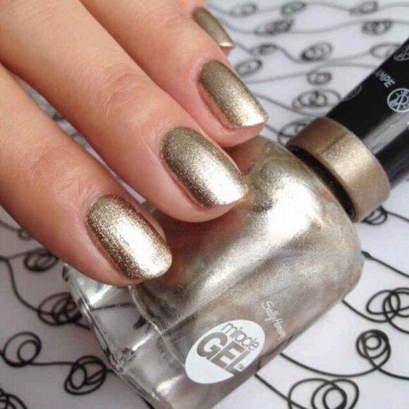 💖3/$15💖 Sally Hansen Miracle Gel Polish *149 Game of Chromes* - Picture 1 of 6